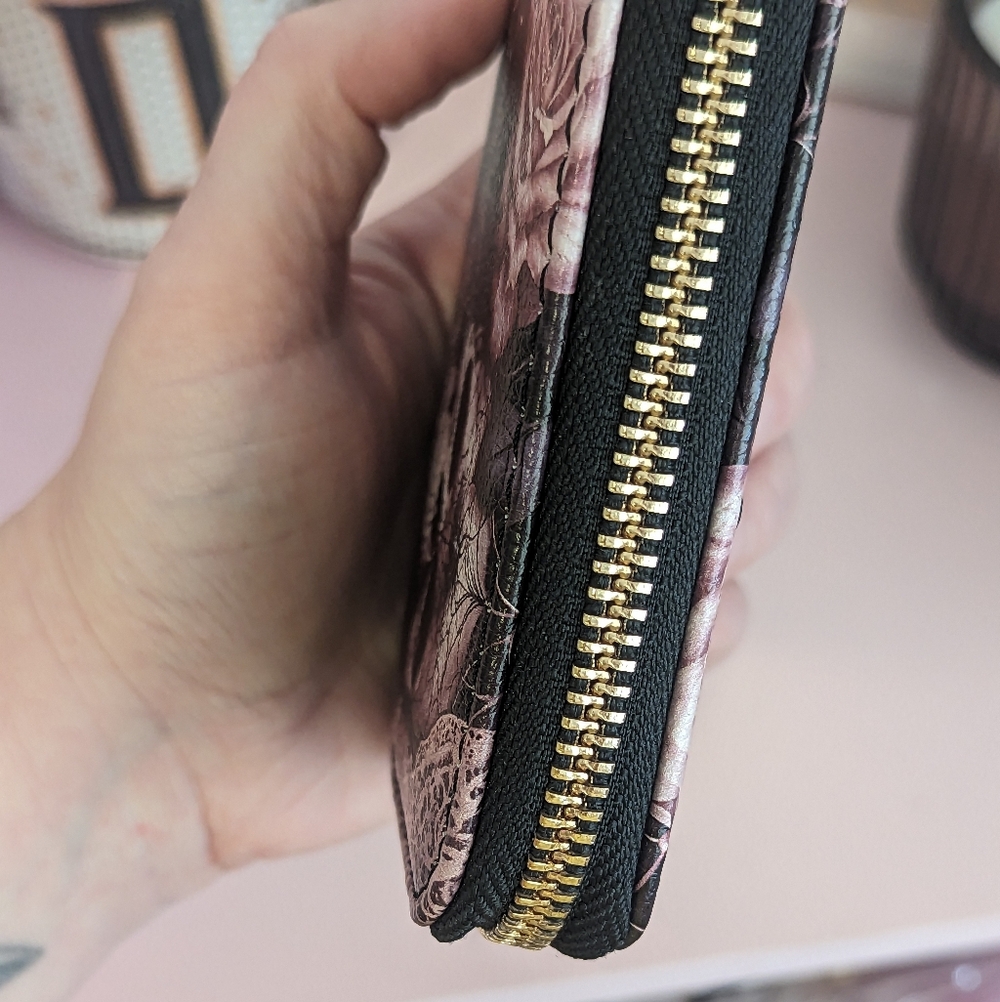 Skullette Brand Pink Skull Roses & Spider Vegan Leather Wallet New! - Picture 4 of 12